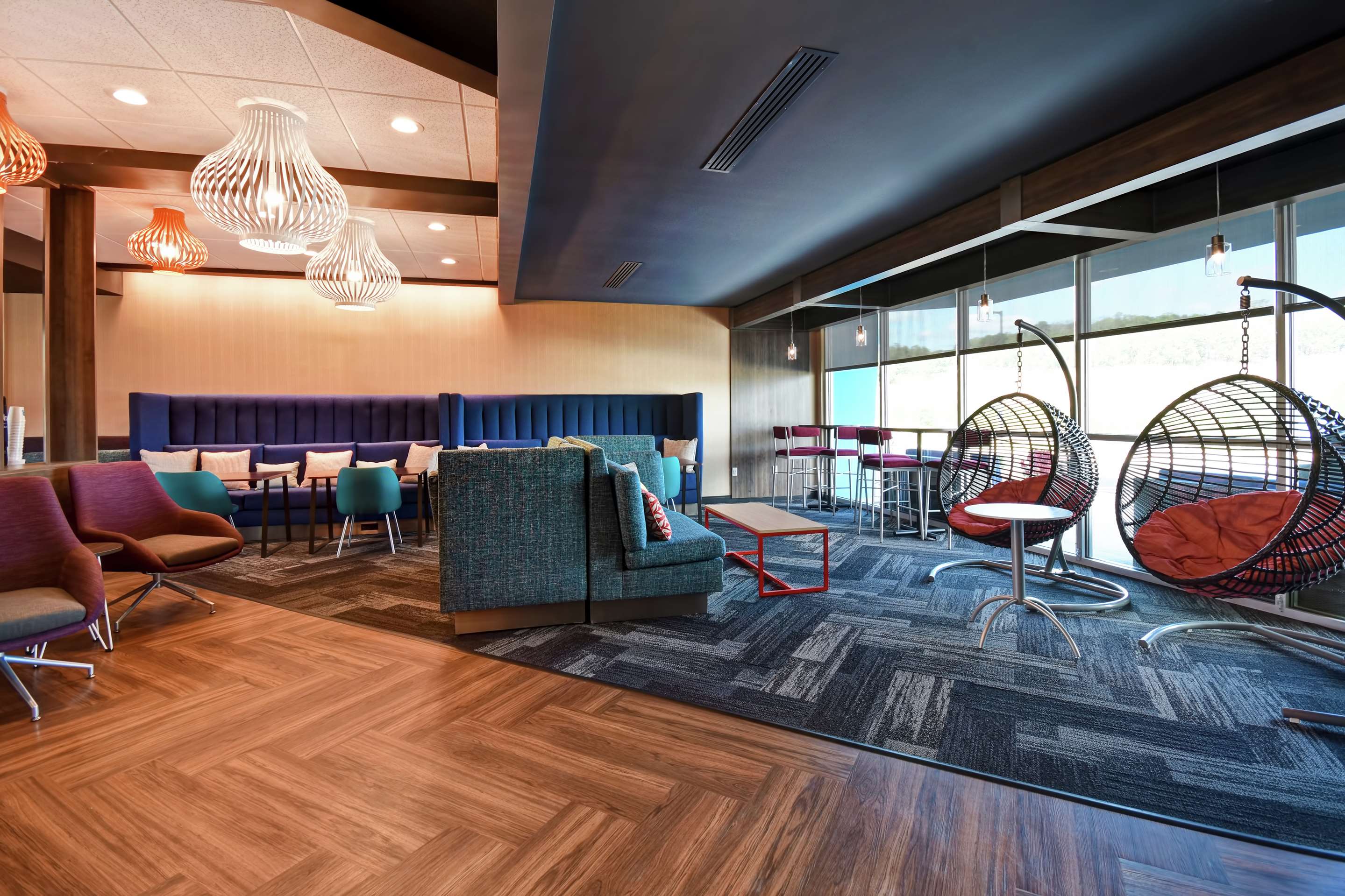 Lobby | Tru by Hilton Wytheville