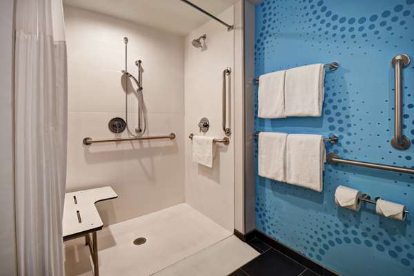  - Tru by Hilton Wytheville - I-77, Exit 41