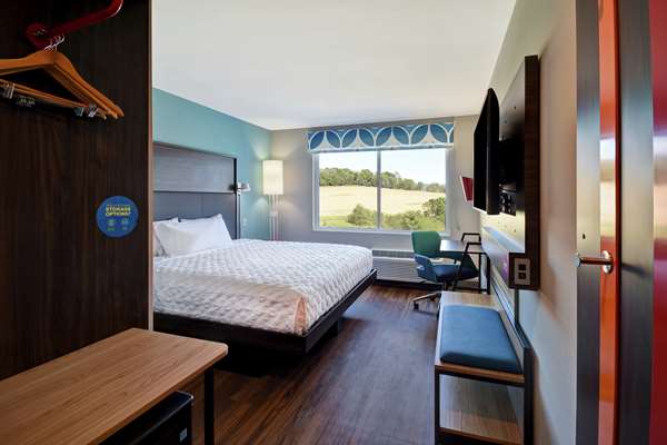  - Tru by Hilton Wytheville - I-77, Exit 41