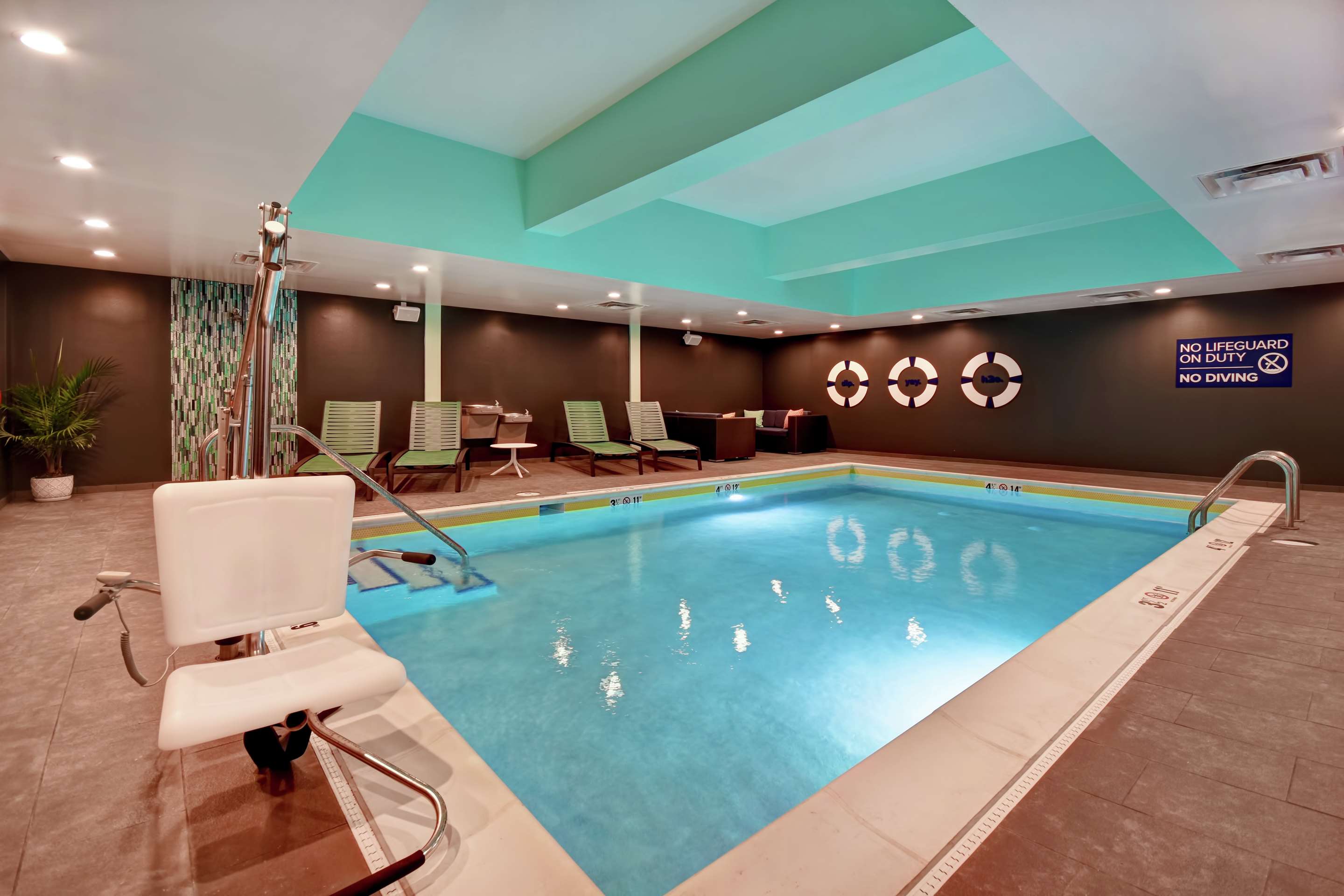Pool | Tru by Hilton Wytheville