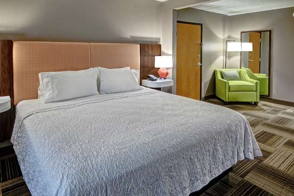  - Hampton Inn Latrobe