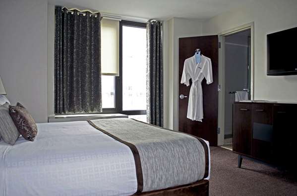  - Distrikt Hotel Midtown Manhattan New York