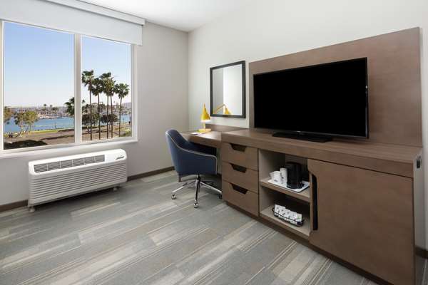  - Hampton Inn & Suites Airport San Diego