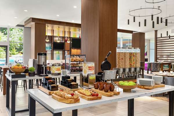 Amenities - Hilton Garden Inn Airport Seatac