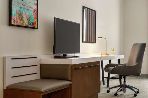  - Hilton Garden Inn Airport Seatac