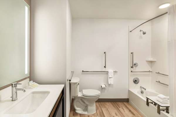  - Hilton Garden Inn Airport Seatac