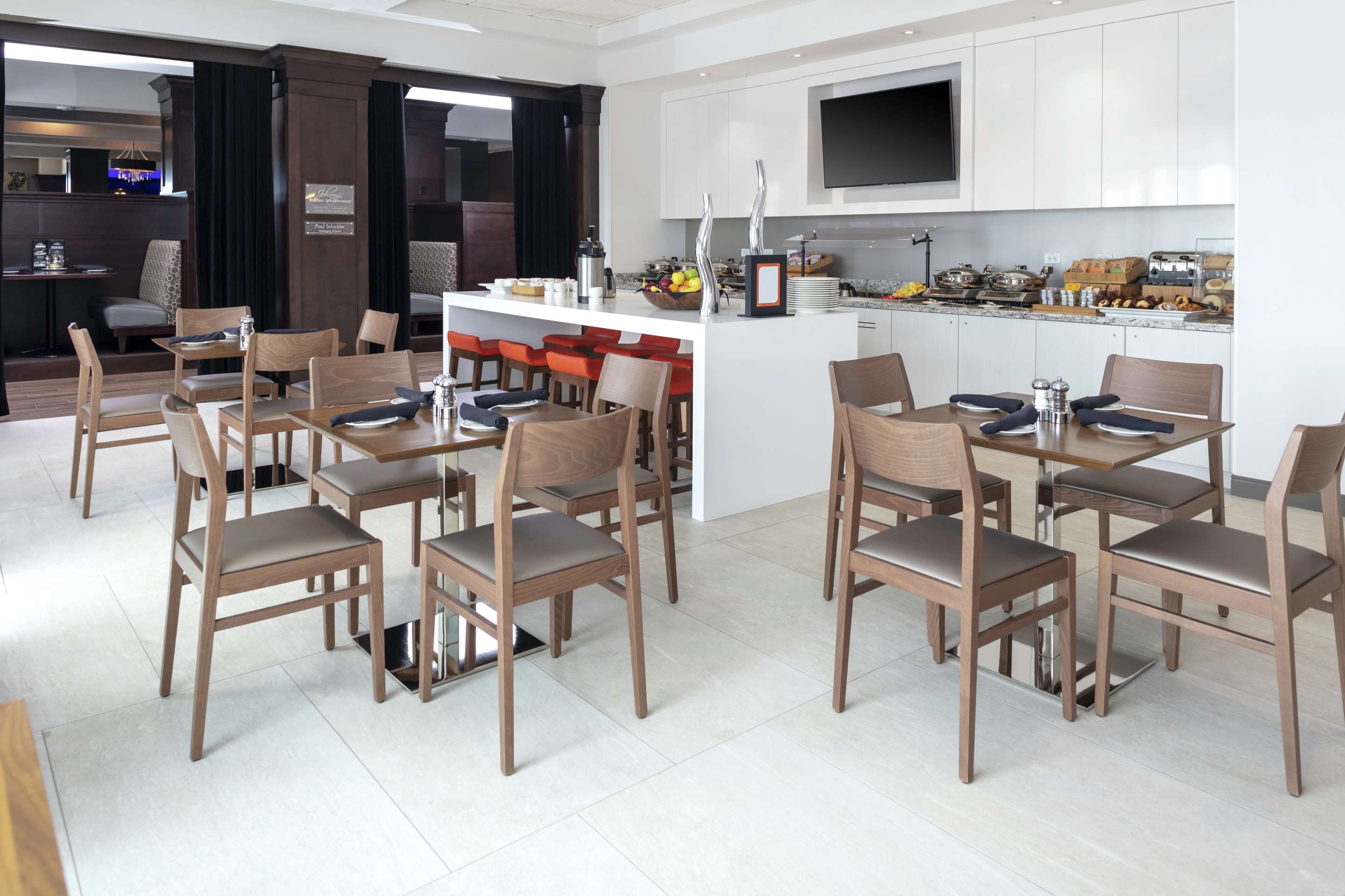 Breakfast Area | Hilton Garden Inn Denver/Thornton