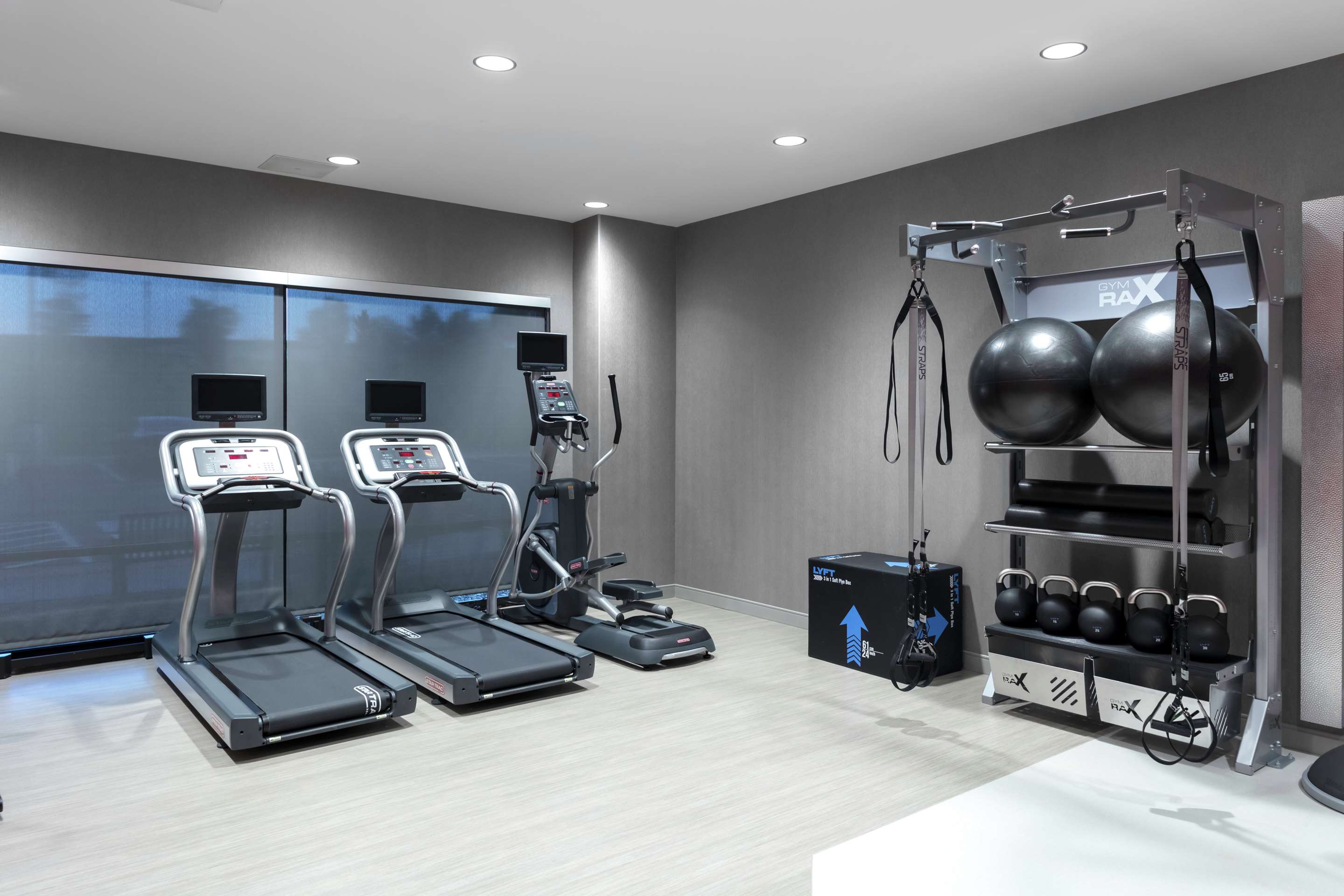 Health club fitness center gym | Hilton Garden Inn Denver/Thornton