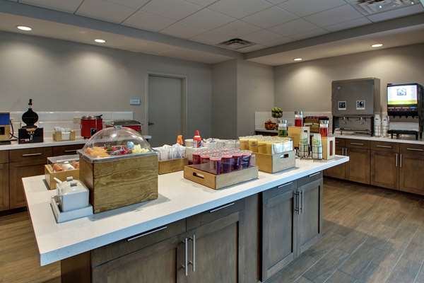 Amenities - Hampton Inn & Suites Southport