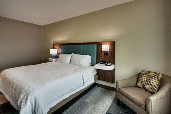  - Hampton Inn & Suites Southport