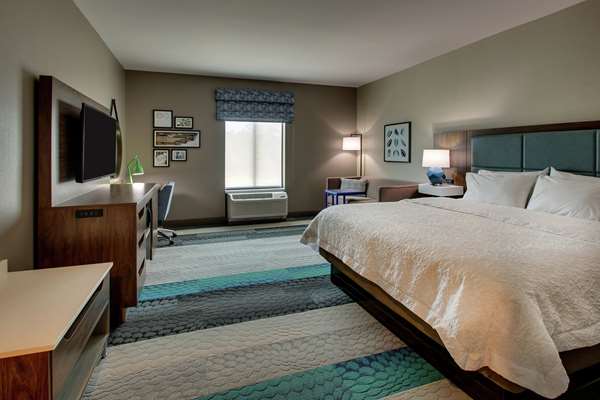  - Hampton Inn & Suites Southport