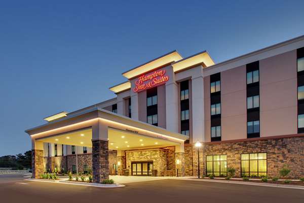 Exterior view - Hampton Inn & Suites Southport
