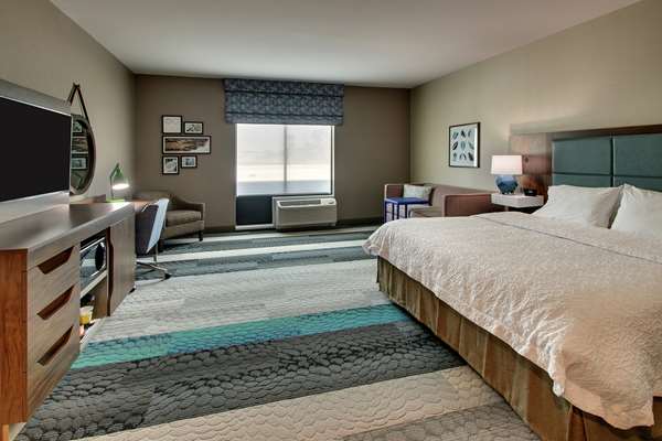  - Hampton Inn & Suites Southport