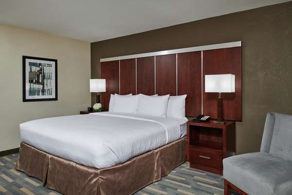  - DoubleTree by Hilton Hotel Crabtree Valley Raleigh