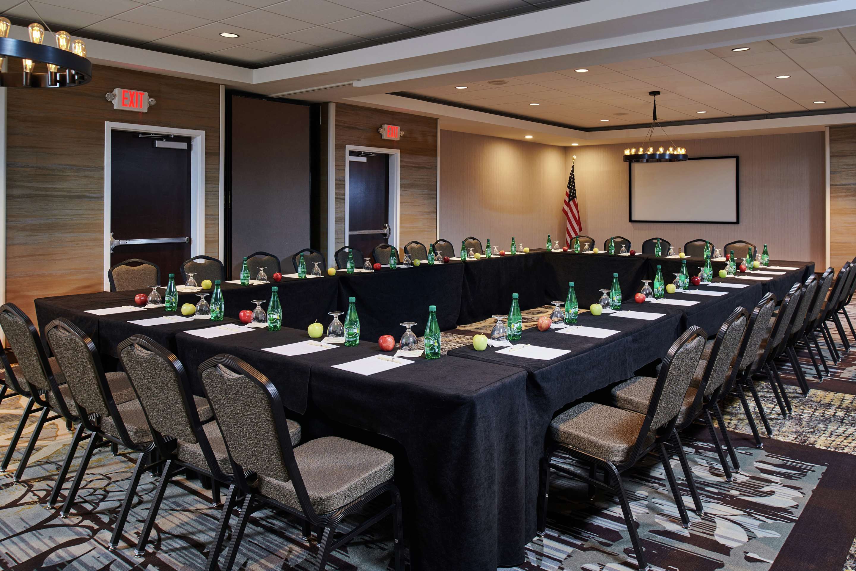 Meeting Room | DoubleTree by Hilton Raleigh Crabtree Valley