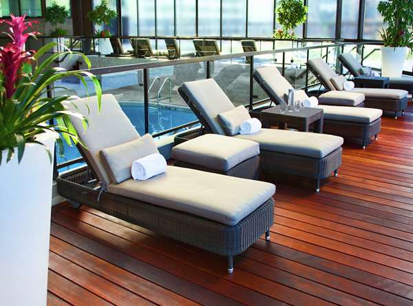 Pool - DoubleTree by Hilton Hotel Convention Centre Montreal