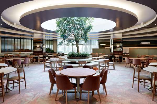 Amenities - DoubleTree by Hilton Hotel Convention Centre Montreal