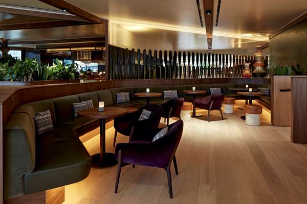 Restaurant - DoubleTree by Hilton Hotel Convention Centre Montreal