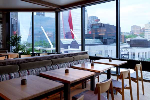 Restaurant - DoubleTree by Hilton Hotel Convention Centre Montreal