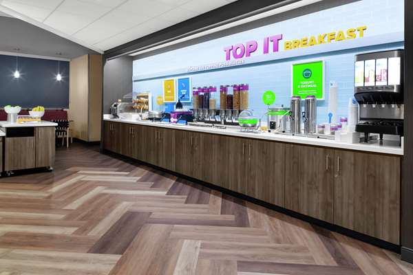 Amenities - Tru by Hilton Hotel Gilbert