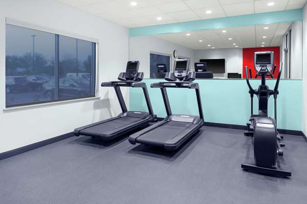 Fitness/ Exercise Room - Tru by Hilton Hotel Gilbert