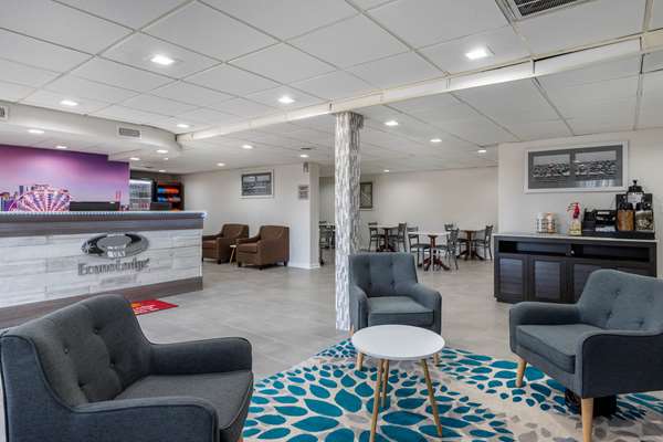  - Econo Lodge at the University Conway