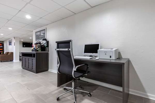 Conference Area - Econo Lodge at the University Conway