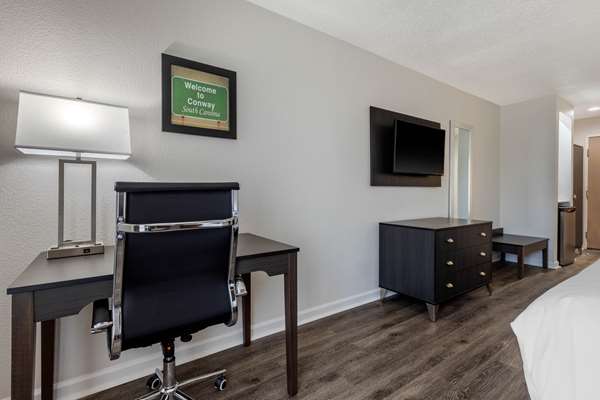  - Econo Lodge at the University Conway