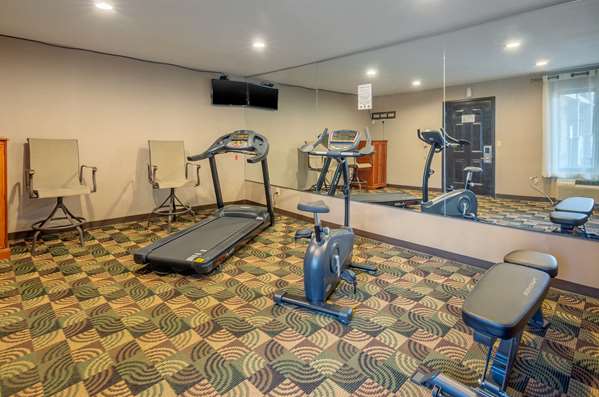 Fitness/ Exercise Room - Quality Inn Covington