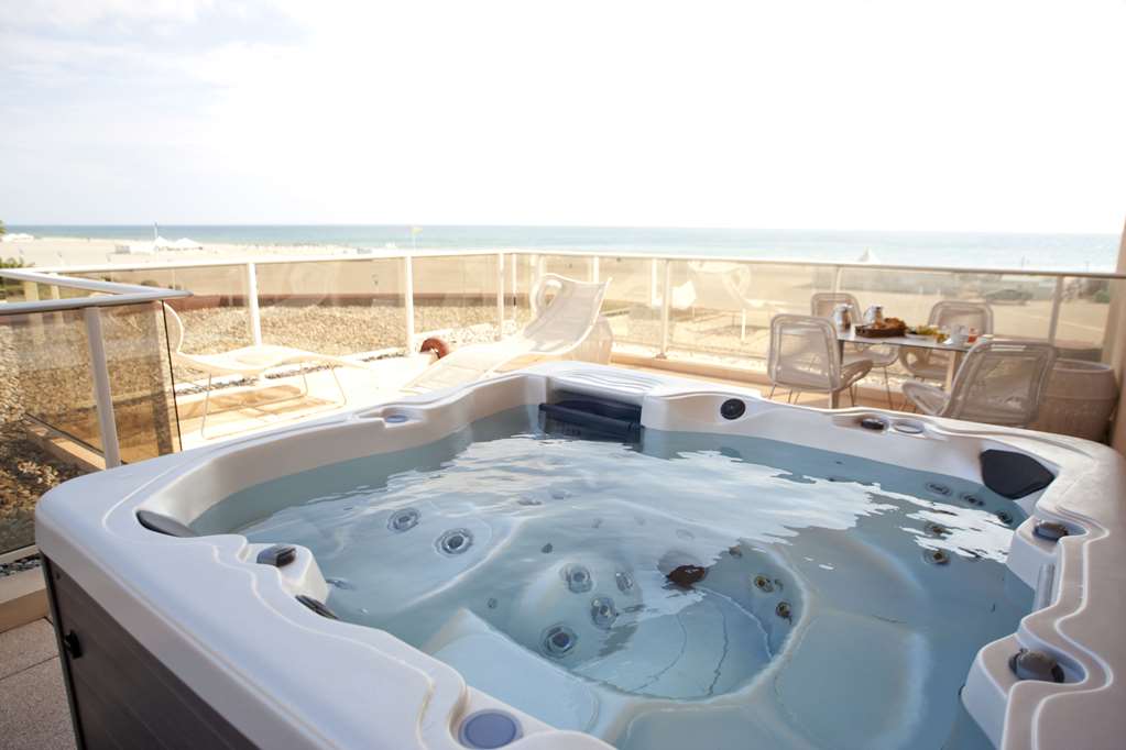 Grand Hotel les Flamants Roses - Thalasso and Spa-guestroom-Guest Room,Suite,On-Site.jpg