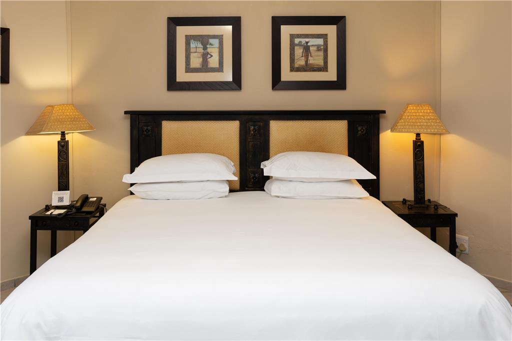 PREMIER SPLENDID INN BAYSHORE-guestroom-Guest Room,On-Site.jpg