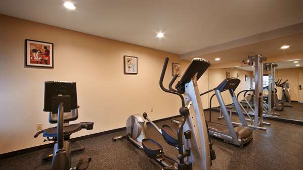 Fitness/ Exercise Room - SureStay Hotel by Best Western East Brunswick - I-95, Exit 9