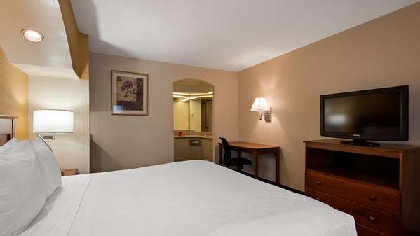  - SureStay Hotel by Best Western East Brunswick - I-95, Exit 9