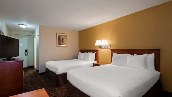  - SureStay Hotel by Best Western East Brunswick - I-95, Exit 9