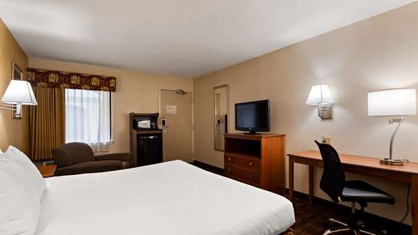  - SureStay Hotel by Best Western East Brunswick - I-95, Exit 9