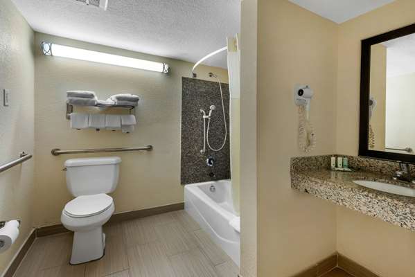  - Quality Inn Oceanfront Daytona Beach