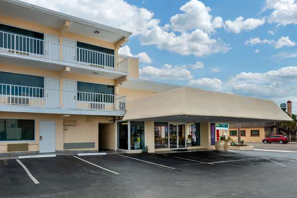 Exterior view - Quality Inn Oceanfront Daytona Beach