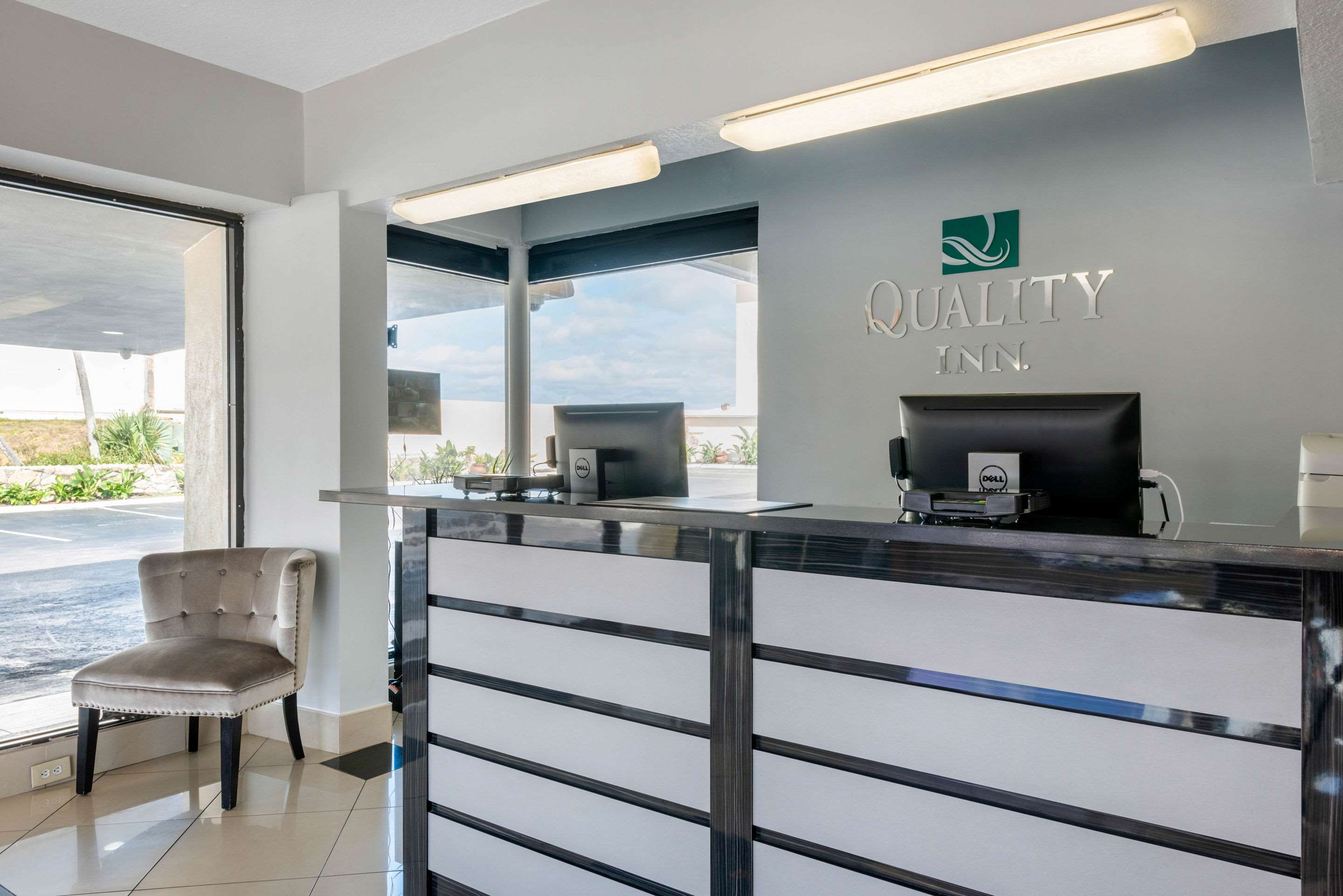 Hotel lobby | Quality Inn Daytona Beach Oceanfront