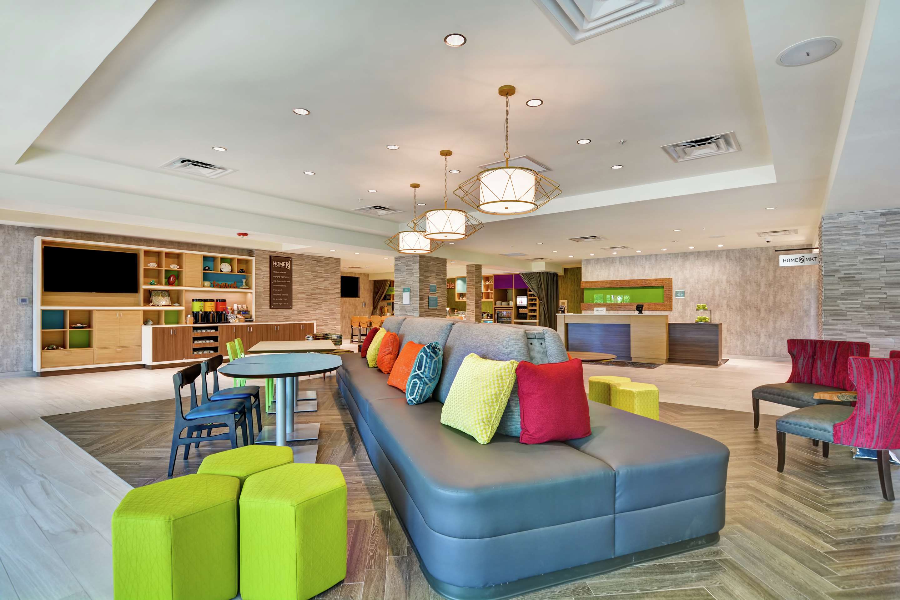 Lobby | Home2 Suites by Hilton Jacksonville-South/St. Johns Town Ctr