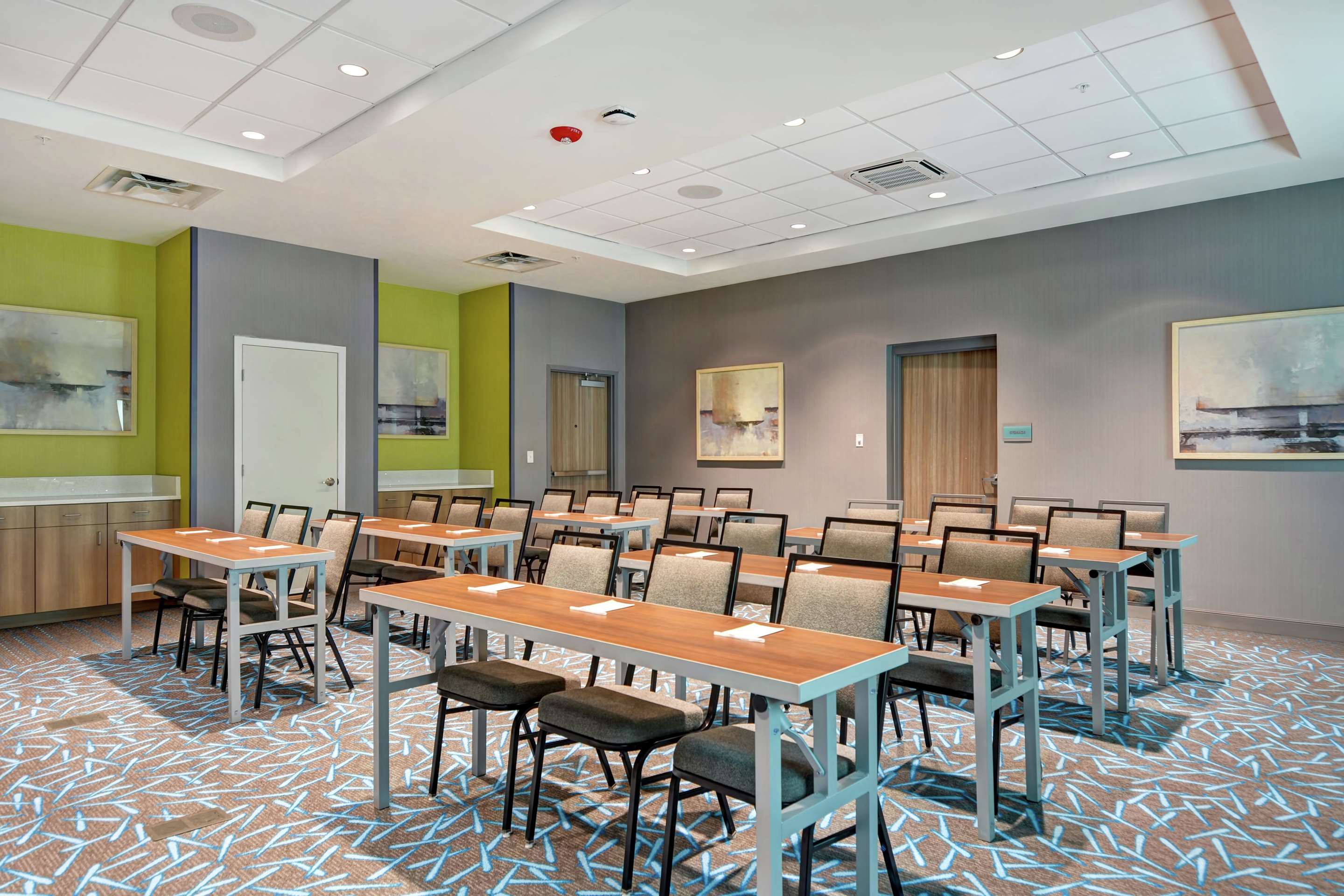 Meeting Room | Home2 Suites by Hilton Jacksonville-South/St. Johns Town Ctr