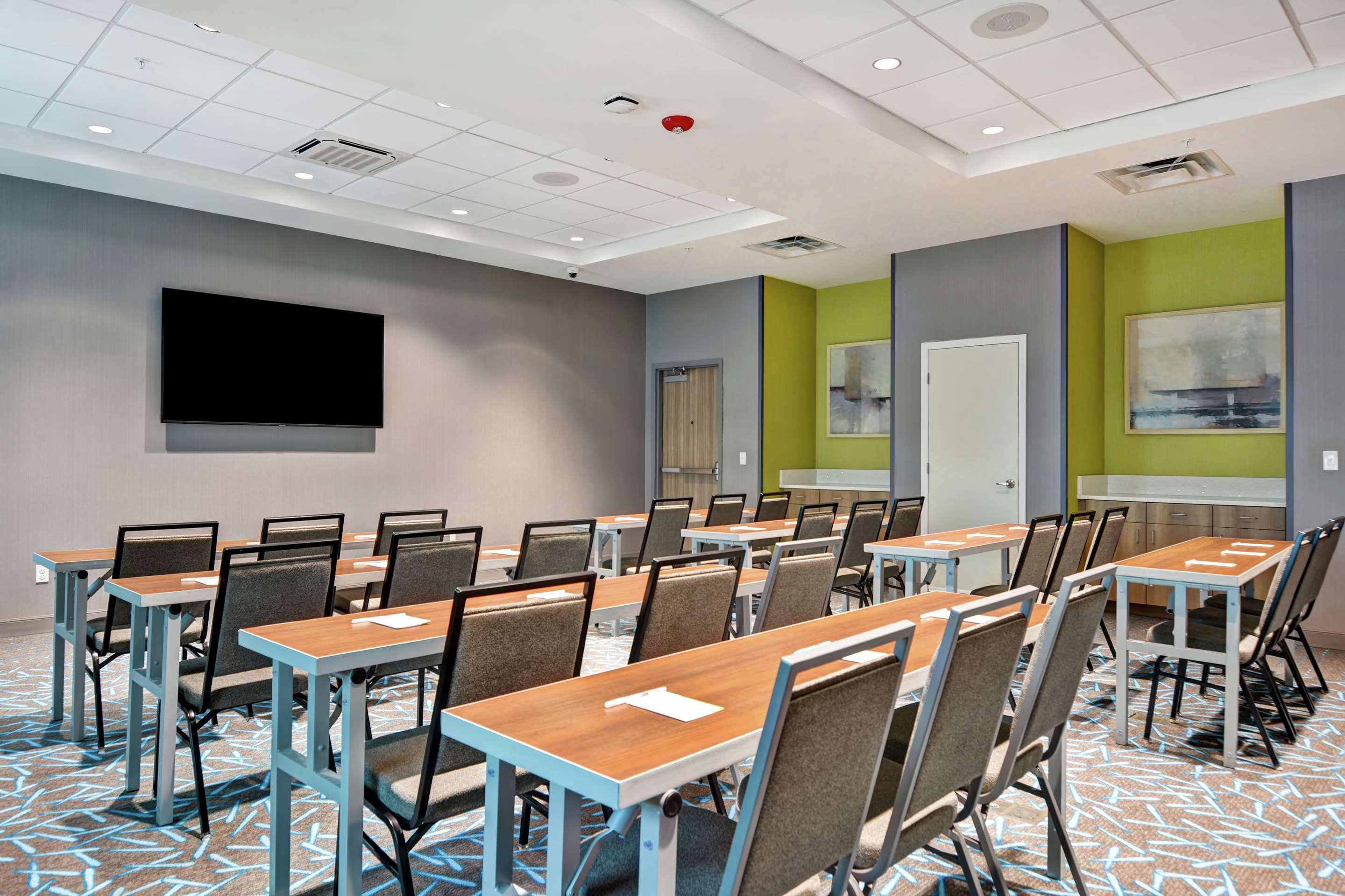 Meeting Room | Home2 Suites by Hilton Jacksonville-South/St. Johns Town Ctr