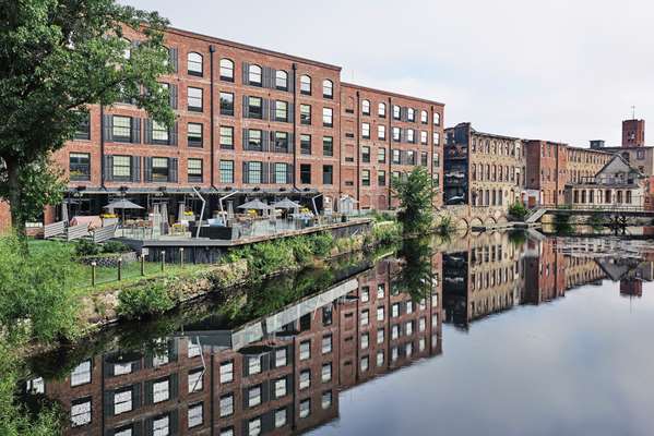 Exterior view - NYLO Hotel Warwick