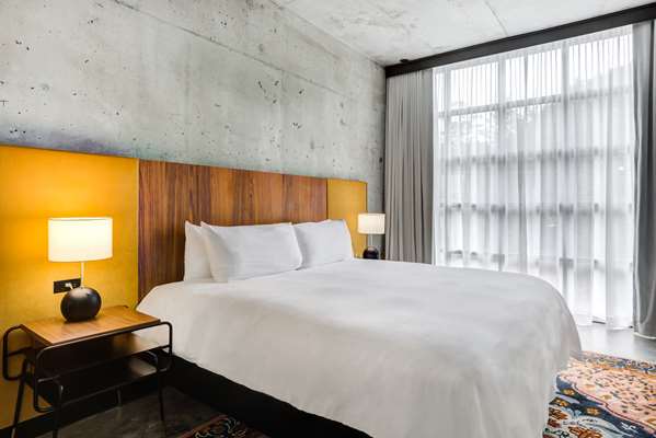  - NYLO Hotel Warwick