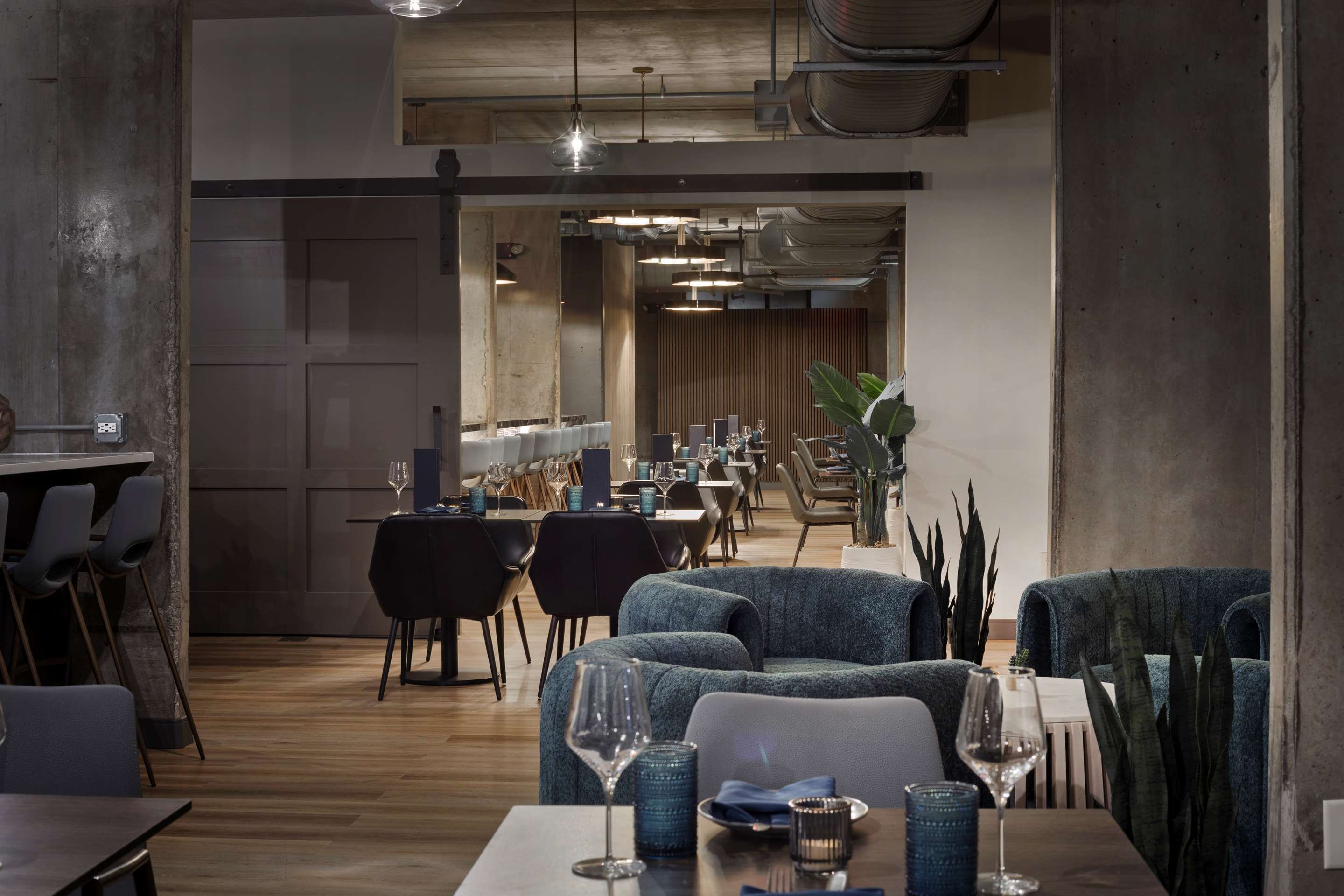 Restaurant | NYLO Providence Warwick Hotel, Tapestry Collection by Hilton