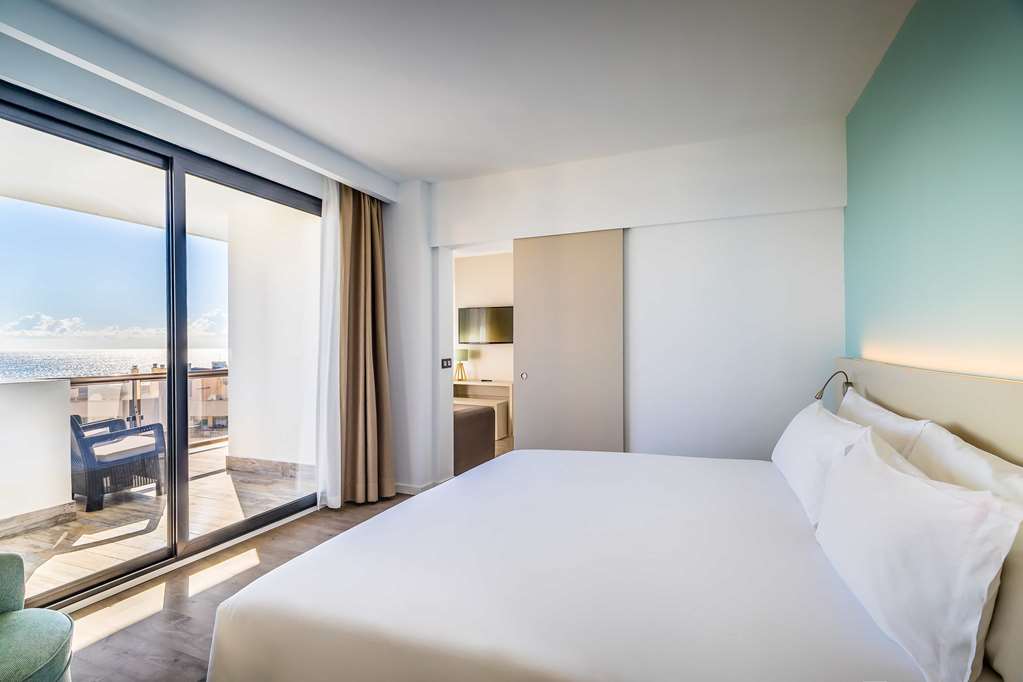 OCCIDENTAL FUENGIROLA-guestroom-Guest Room,Suite,On-Site.jpg