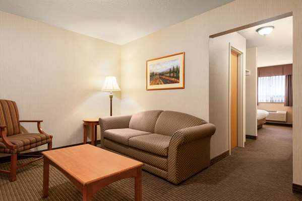 Suite - Days Inn Swift Current