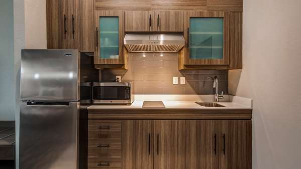  - Executive Residency by Best Western Corpus Christi