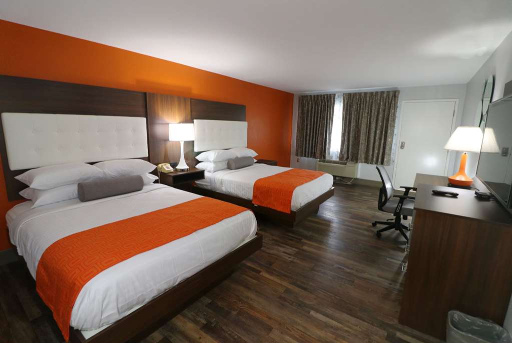 HOWARD JOHNSON DOWNTOWN GATLINBURG-guestroom-Guest Room,On-Site.jpg