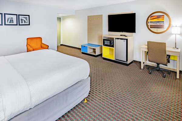  - Days Inn Atlanta Airport West East Point - I-285, Exit 1