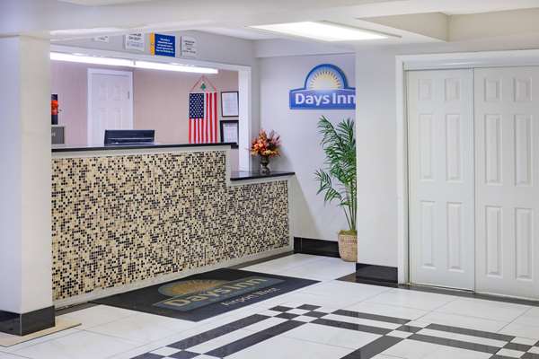  - Days Inn Atlanta Airport West East Point - I-285, Exit 1